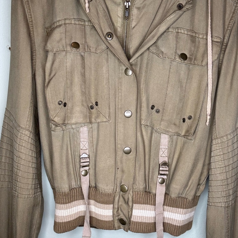 DÂ-NANG silk army green hooded jacket - Picture 5 of 11